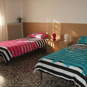 venice-lagoon-house-bb.hotelslidodijesolo.com/